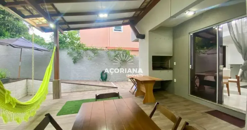 Lar doce lar no paraíso: Descubra o conforto desta casa no Campeche Florianópolis