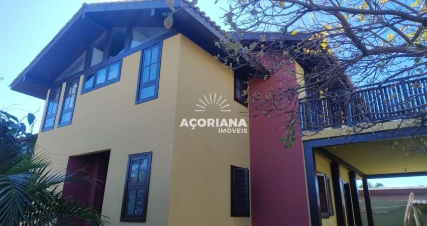 Casa Espaçosa próxima à Lagoa Pequena
