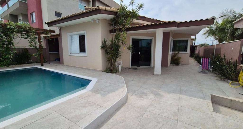 Casa 4 dormitórios ou + para Venda em Itanhaém / SP no bairro Cibratel II