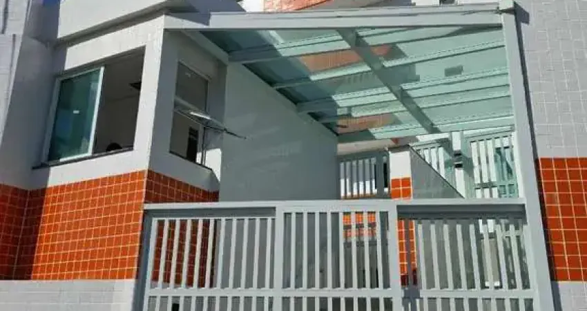 Apartamento, 2 dormitórios, sendo 1 suíte, frente ao mar no bairro Suarão em Itanhaém / SP