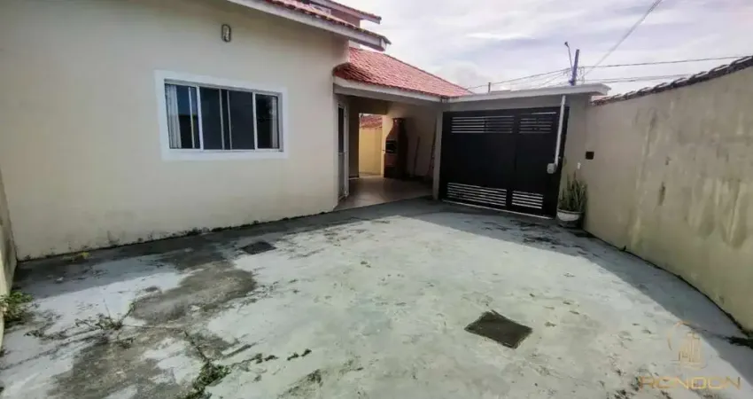 Casa com 2 dormitórios, sendo 1 suíte no Tupy em Itanhaém / SP