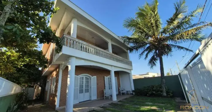 Casa com 5 dormitórios, sendo 1 suíte no Cibratel II em Itanhaém / SP