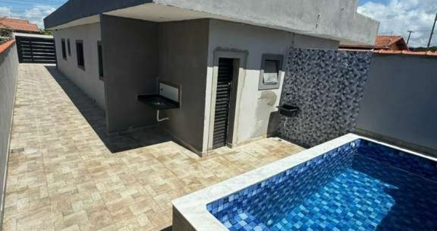 Casa com 2 dormitórios, sendo 1 suíte, no Jamaica em Itanhaém / SP