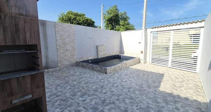 Casa com 2 dormitórios, sendo 1 suíte no Bopiranga em Itanhaém / SP