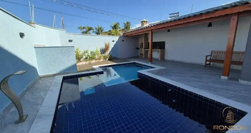 Casa com 3 dormitórios, sendo 1 suíte no Suarão em Itanhaém, SP.