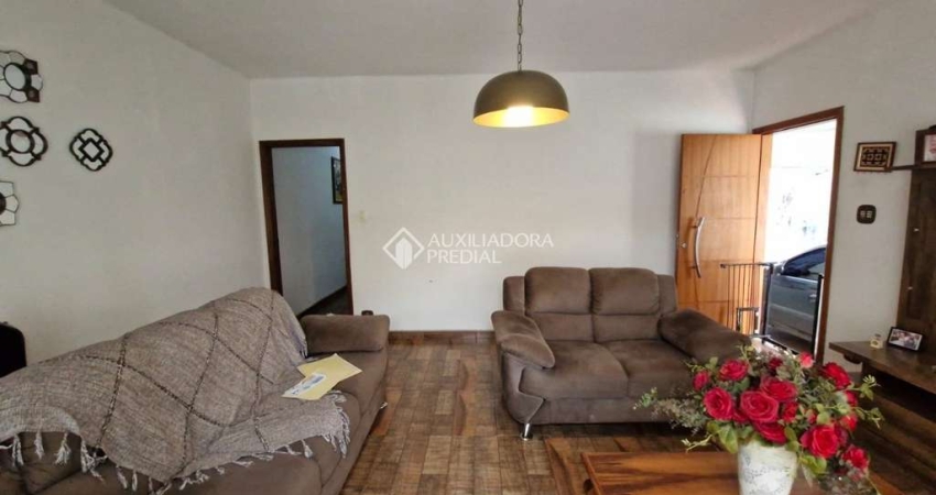 Casa com 2 quartos à venda na Alameda Princesa Izabel, 192, Nova Petrópolis, São Bernardo do Campo