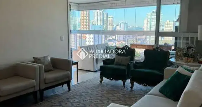 Apartamento com 3 quartos para alugar na Avenida Imperatriz Leopoldina, 316, Nova Petrópolis, São Bernardo do Campo