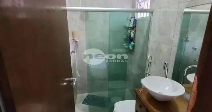 Casa em condomínio fechado com 3 quartos à venda na Rua Silvia Scarpelli, 145, Parque São Vicente, Mauá