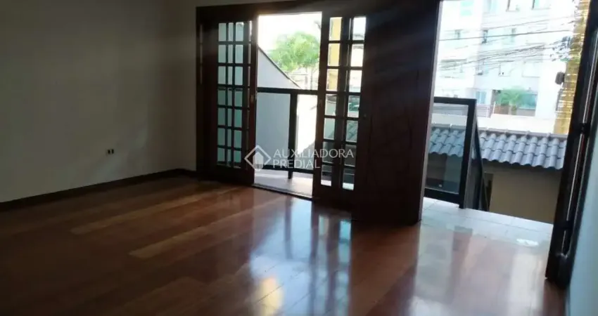Casa com 3 quartos à venda na Vice-Presidente Francisco Silviano Alves Brandão, 631, Parque São Vicente, Mauá