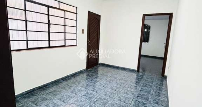 Casa com 2 quartos à venda na Rua Cremona, 268, Parque Oratório, Santo André
