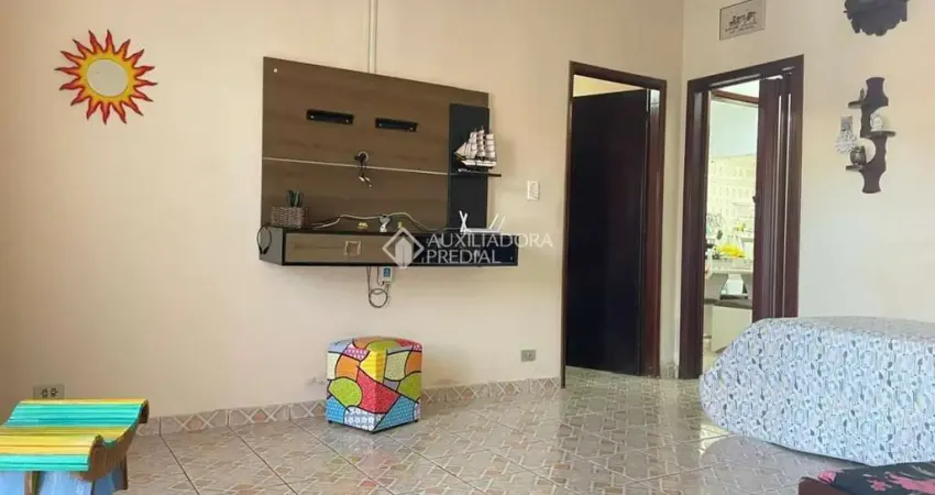 Casa com 2 quartos à venda na Walter Apeljan, 1650, Balneário Gaivota, Itanhaém