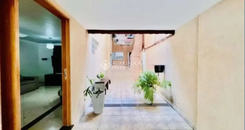 Casa com 4 quartos à venda na Rua Orlando Silva, 137, Vila Camilópolis, Santo André