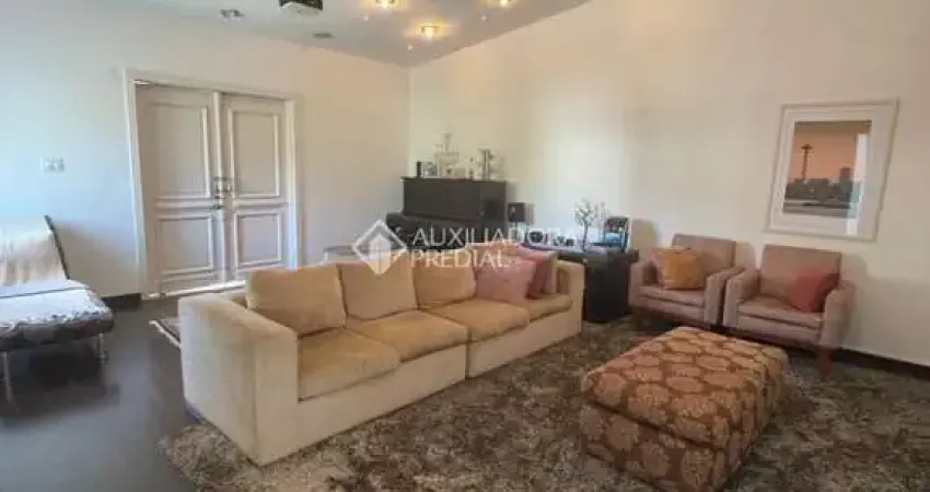 Casa em condomínio fechado com 5 quartos à venda na Avenida Omar Daibert, 1, Parque Terra Nova II, São Bernardo do Campo