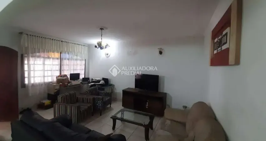 Casa com 3 quartos à venda na Rua Álvaro Anes, 606, Santa Maria, Santo André