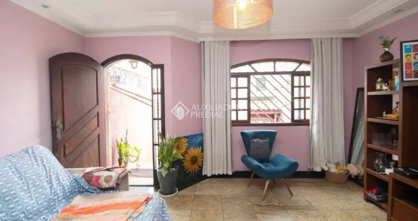 Casa com 4 quartos à venda na Rua Laureano, 443, Vila Camilópolis, Santo André