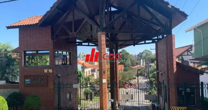 Belíssima casa em condomínio à venda horto do ype: com 3 dormitórios sendo 1 suíte, 3 salas,3 banheiros, lazer completo no condomínio2 vagas, 180m².