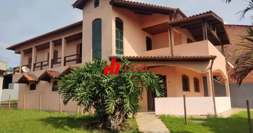 Zona sul casa para locação condomínio baronesa, com 5 dormitórios sendo 2 suítes,3 salas, terreno de 1.000,00m²construido 380 m²,10 vgs,churrasqueira.