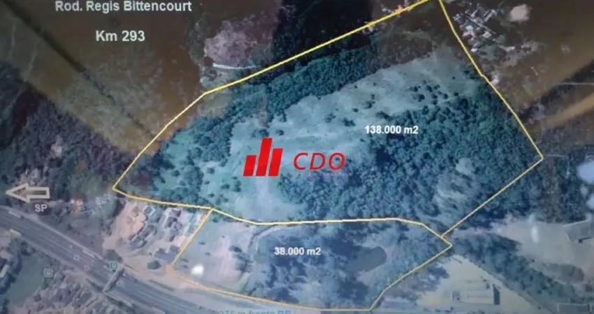Terreno Industrial e Comercial  de 176.865m² à venda em Itapecerica da Serra - SP, bairro Potuverá: Oportunidade Imperdível!
