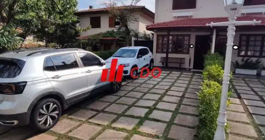 Morumbi sul: excelente sobrado a venda com 3 dormitórios sendo1 suíte,3 salas, área gourmet,4 vagas,160m²,lazer completo no condomínio.