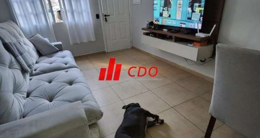 Venda de Casa em Condomínio no Horto do Ype, São Paulo-SP: 3 Quartos, 1 Suíte, 2 Salas, 3 Banheiros, área gourmet, 2 Vagas, 100m²!