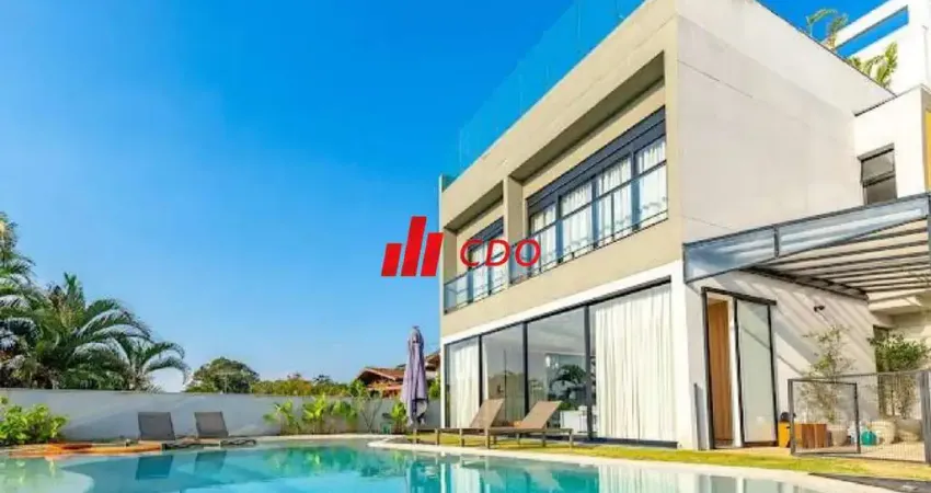 Luxuosa casa em condomínio à venda em São Paulo-SP, Jardim Petrópolis: 3 quartos, 3 suítes, 5 salas, 5 banheiros,3 piscinas,,7 vagas, 1.200m².