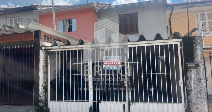 Casa para locação no Tremembé com 03 dormitórios, 02 vagas, próximo ao cemitério e ao Mercado Ourinhos. Cozinha ampla, quintal boa iluminação