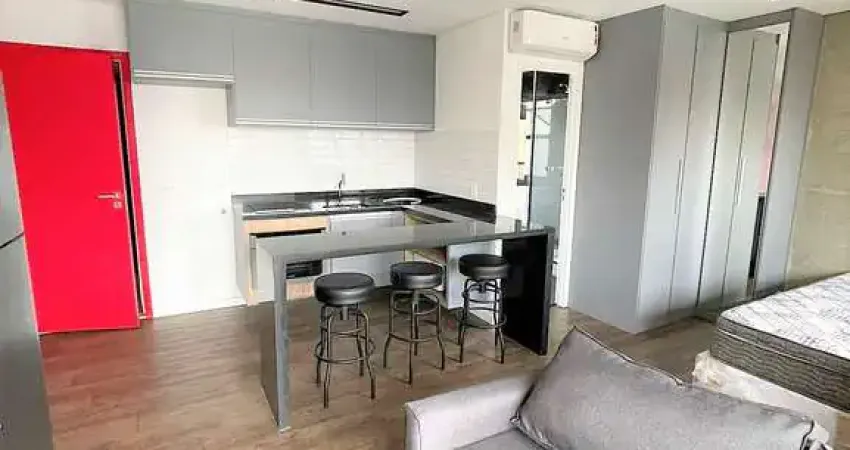 Apartamento Loft à venda 40m², totalmente mobiliado, 01 dormitório, sala, cozinha, banheiro e 01 vaga
