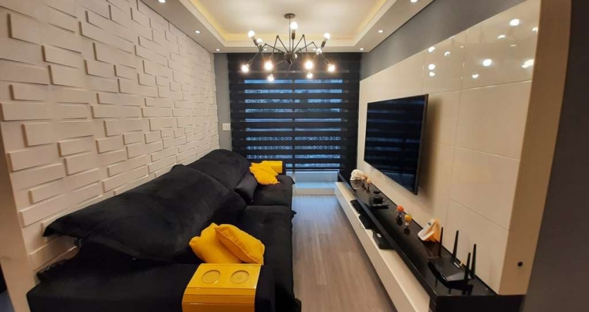 Belíssimo apartamento com 02 dormitórios, sendo 01 suíte com varanda, 02 vagas de garagem, imóvel novo e muito bem localizado
