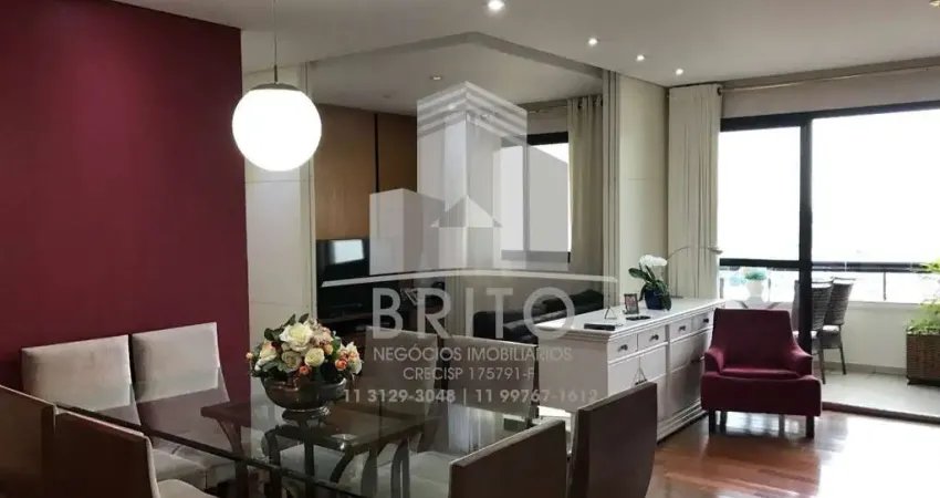 Apartamento no Bosque da Saúde com 03 dormitórios, sendo 01 suíte, 02 vagas, varanda, andar alto com vista panorâmica, fino acabamento, lazer completo