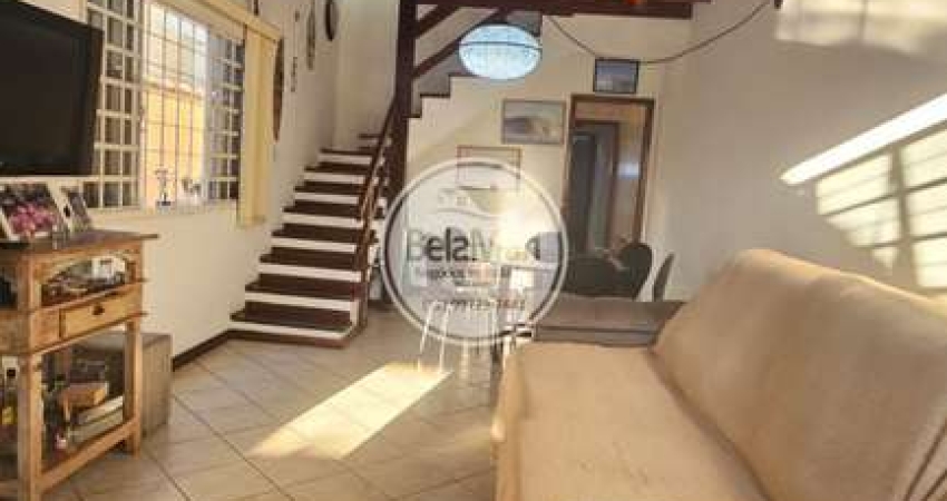 Casa a venda com 02 dormitórios na Estufa I em Ubatuba SP