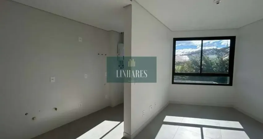 Apartamento 2 dormitórios sendo uma suíte - carvoeira - florianópolis