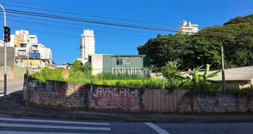 Terreno de esquina com viabilidade - 520m² no bairro estreito.