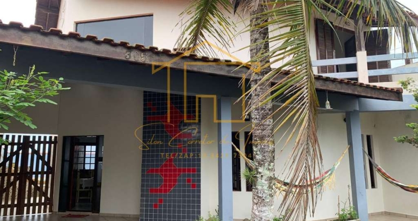 Sobrado para Venda em Itanhaém, Balneário Tupy, 3 dormitórios, 1 suíte, 2 banheiros, 3 vagas