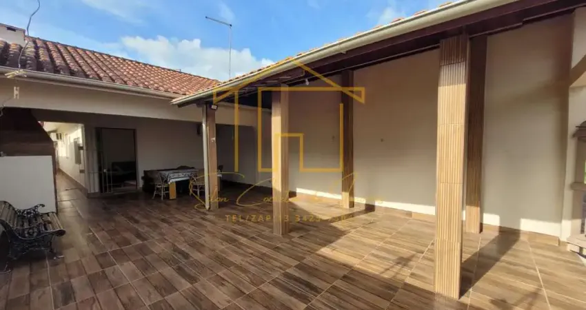 Casa para Venda em Itanhaém, Jardim Grandesp, 2 dormitórios, 1 suíte, 2 banheiros, 3 vagas