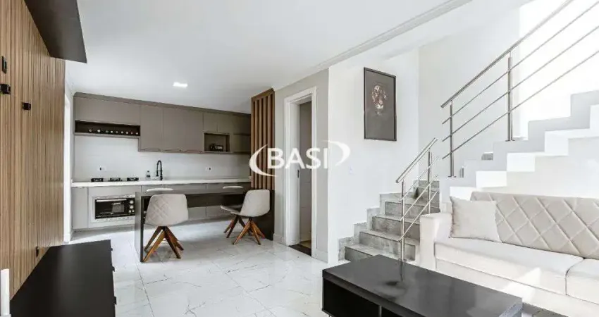 Sobrado de 3 Quartos a Venda no Pinheirinho (COM AREA GOURMET JACUZZI E PISCINA)