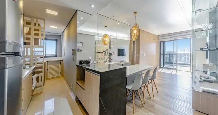 Apartamento de dois dormitorios no trigesimo primeiro andar, com umas das vistas mais incriveis que voce tera da cidade!