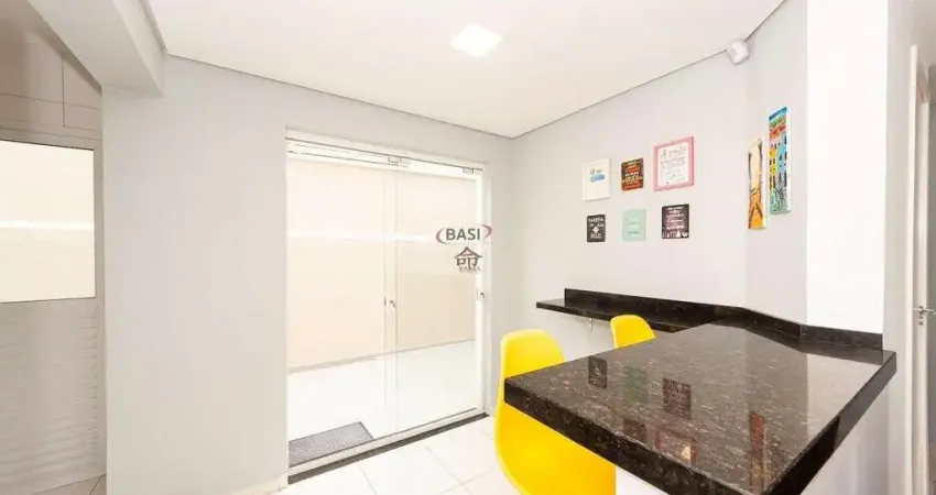 Oportunidade Unica! Sobrado Triplex em Condominio Fechado!