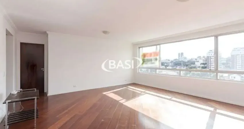 IDEAL PARA RETROFIT - Apartamento de 3 dormitorios a Venda no Merces, Curitiba
