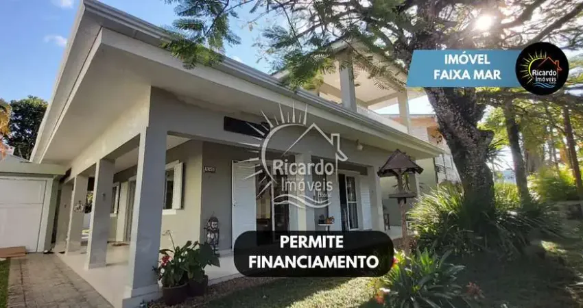 Casa com 3 quartos à venda na Rua Chile, 135, Atami, Pontal do Paraná