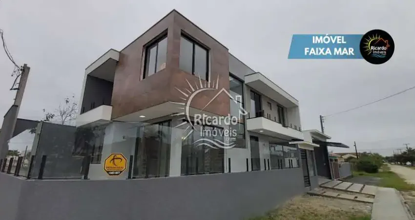 Casa com 3 quartos à venda na Rua Tiradentes, 457, Balneário Leblon, Pontal do Paraná