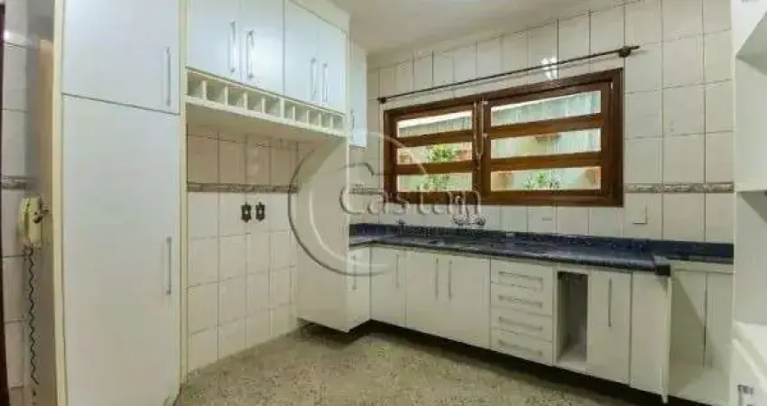 Casa com 4 quartos para alugar na Rua Chamantá, --, Vila Prudente, São Paulo