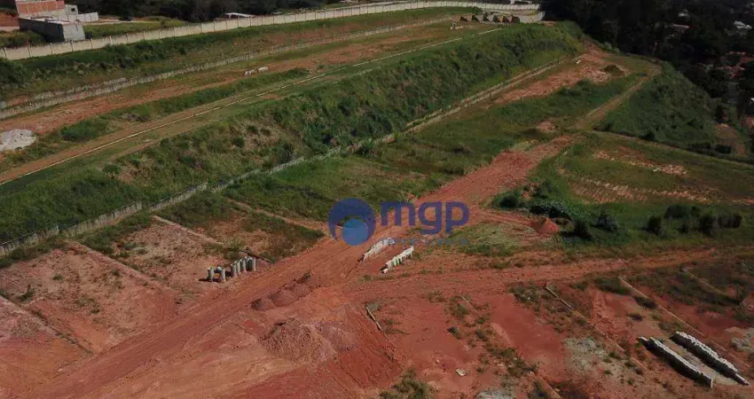 Terreno à Venda no Jardim Santa Fé, Próximo à Rodovia Anhanguera - 161.000 m² - São Paulo/SP
