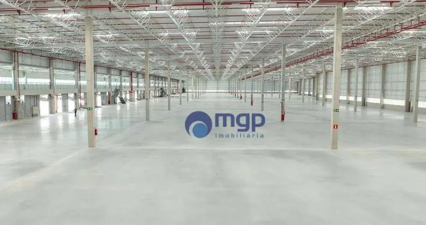 Galpão em Condomínio para Alugar às Margens da Rodovia Régis Bittencourt - R$ 30/m² - 2.649 m² - Embu das Artes/SP