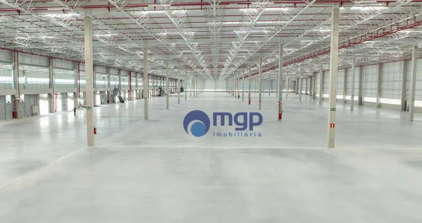 Galpão em Condomínio para Alugar às Margens da Rodovia Régis Bittencourt - R$ 30/m² - 2.835 m² - Embu das Artes/SP