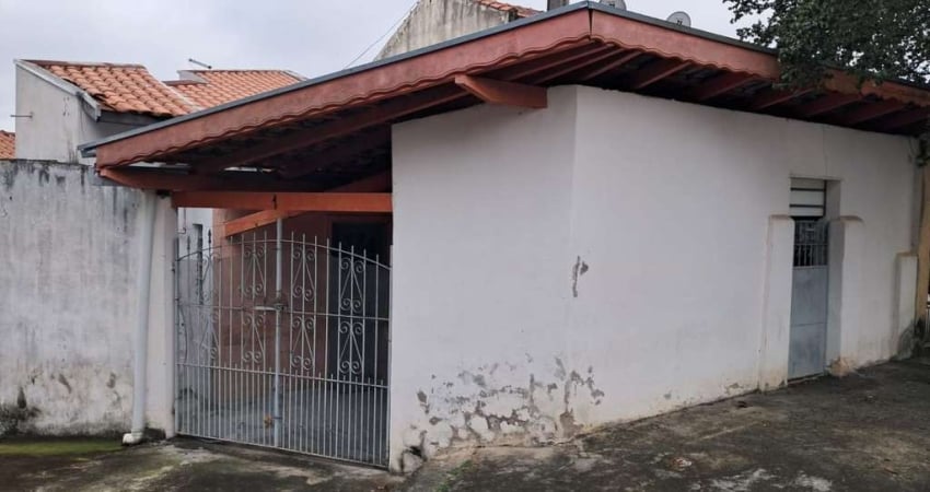 Casa com 2 dormitórios para alugar por R$ 1.063,00/mês - Centro - Taubaté/SP