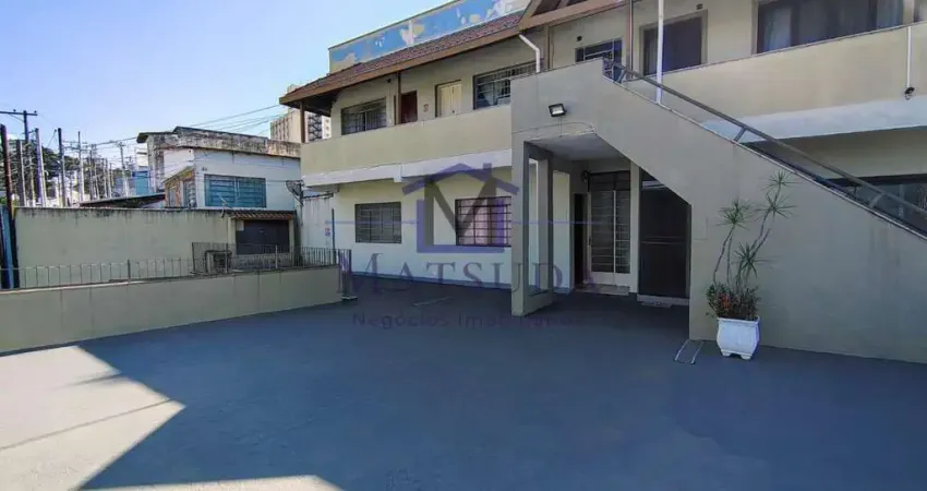 Apto de 1dorm, quintal, 1 vaga, no centro, apenas Rs180mil