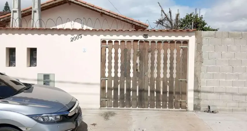 Casa com 2 quartos à venda no Jardim Magalhães, Itanhaém 