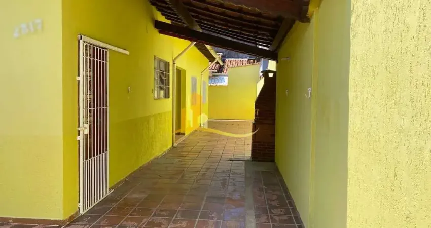 Casa com 2 quartos à venda na Avenida Juscelino Kubitschek de Oliveira, 2317, Vila Caiçara, Praia Grande