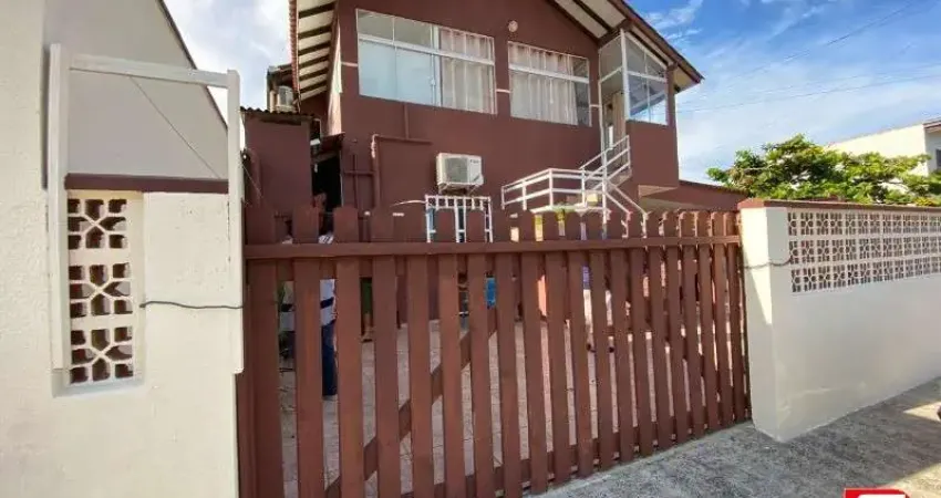 Casa comercial com 1 sala à venda na Avenida Emilio Cornelsen, 654, Brasília, Itapoá