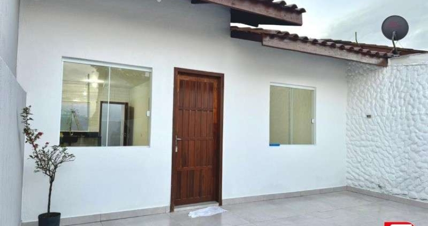 Casa com 2 quartos à venda na Rua Faisão, 498-2, São José, Itapoá
